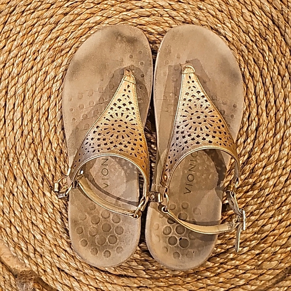 Bionic Sandals Gold size 7